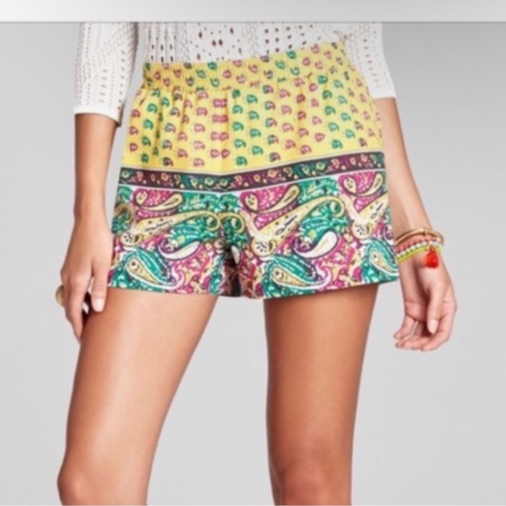 BCBGmaxazria printed paisley shorts